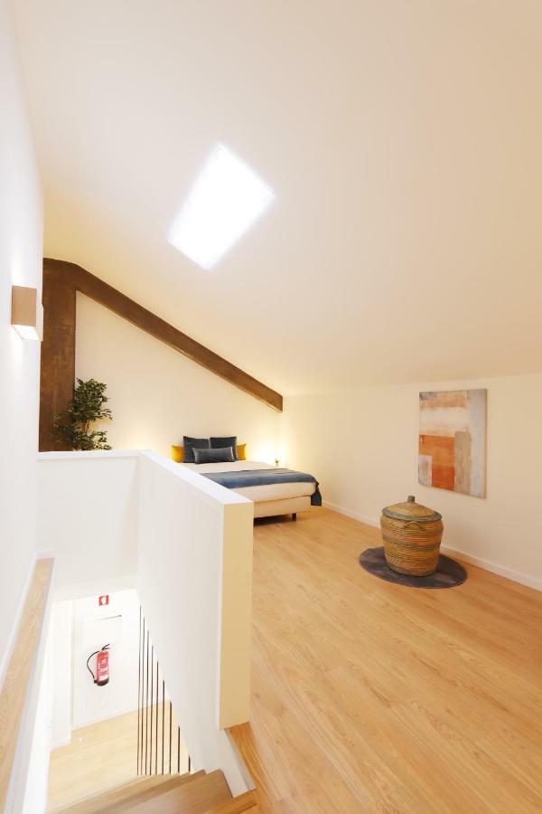 Ferienwohnung Hm - Living Batalha Square 2 Porto Exterior foto