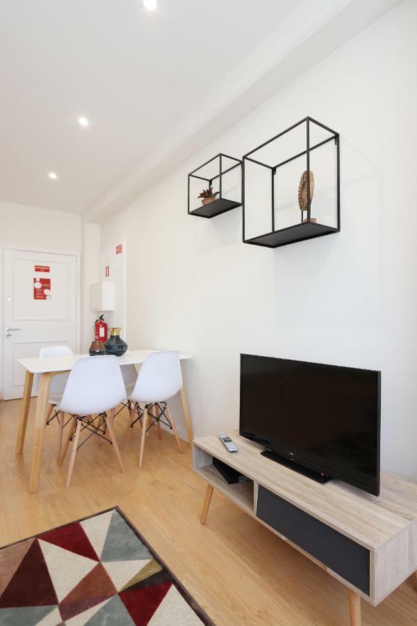 Ferienwohnung Hm - Living Batalha Square 2 Porto Exterior foto